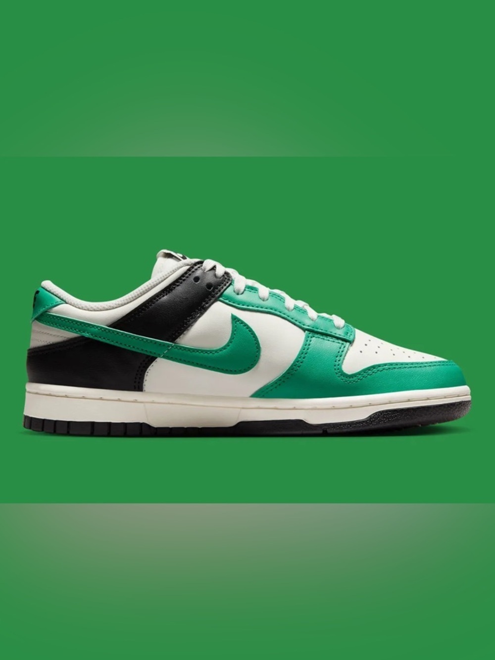 Nike Dunk Low
Celtics
US 6.5 EUC - Picture 3 of 11